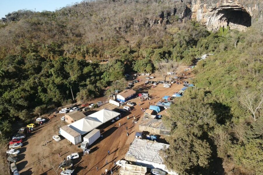 Romaria reúne milhares de fiéis no Parque de Terra Ronca