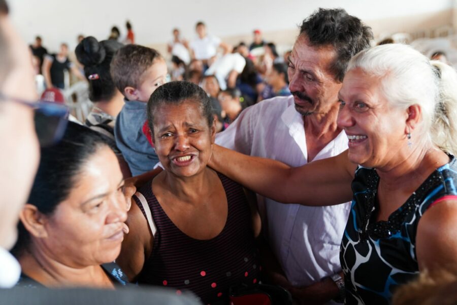 Famílias de Damolândia são contempladas com casas a custo zero