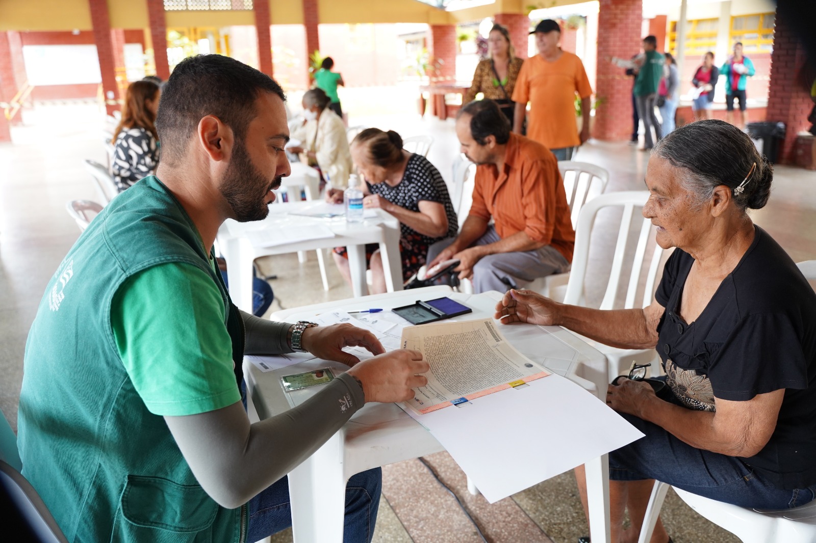 Agehab realiza cadastramento para regularização fundiária em Goiânia