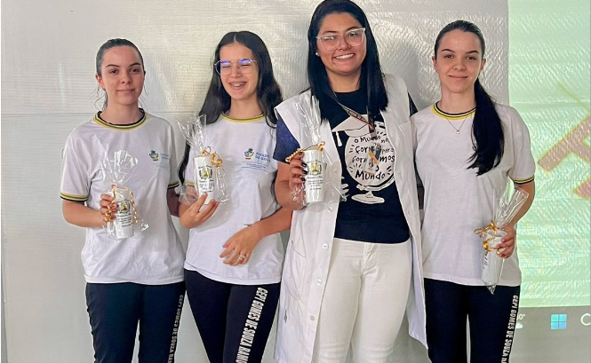 Alunos de Anápolis apresentam trabalho na Feira Brasileira de Iniciação Científica