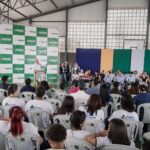 Caiado inaugura quadra poliesportiva do Colégio Estadual Benedito Lucimar Hesketh