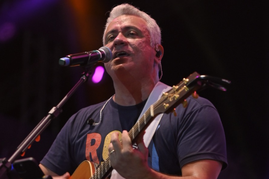 Mr. Gyn e Henrique de Oliveira fazem show no Teatro Goiânia