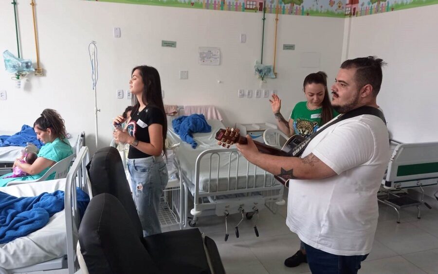 Hospital Estadual da Mulher recebe mais uma edição do Sons que Curam