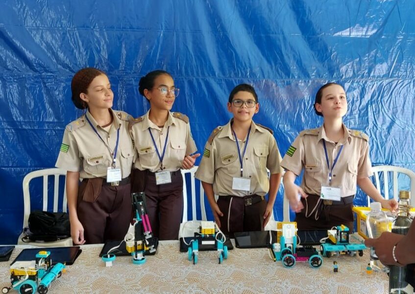 Estudantes de Jussara se destacam em projeto de Robótica Escolar