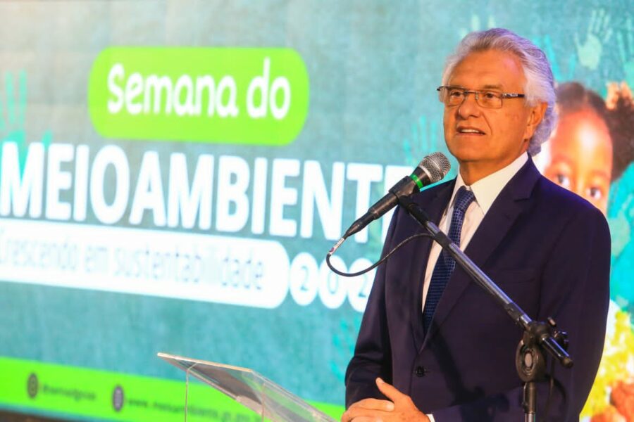Caiado participa da abertura do Seminário Internacional Águas para o Futuro