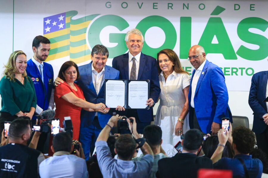 Caiado destaca combate à fome ao assinar pacto nacional