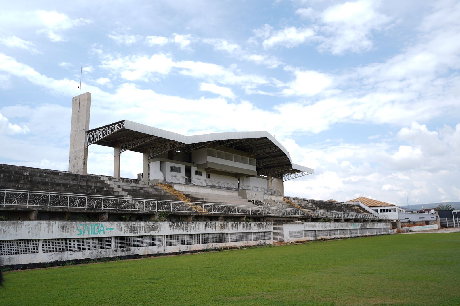 Caiado autoriza obra do novo Cavalhódromo de Pirenópolis