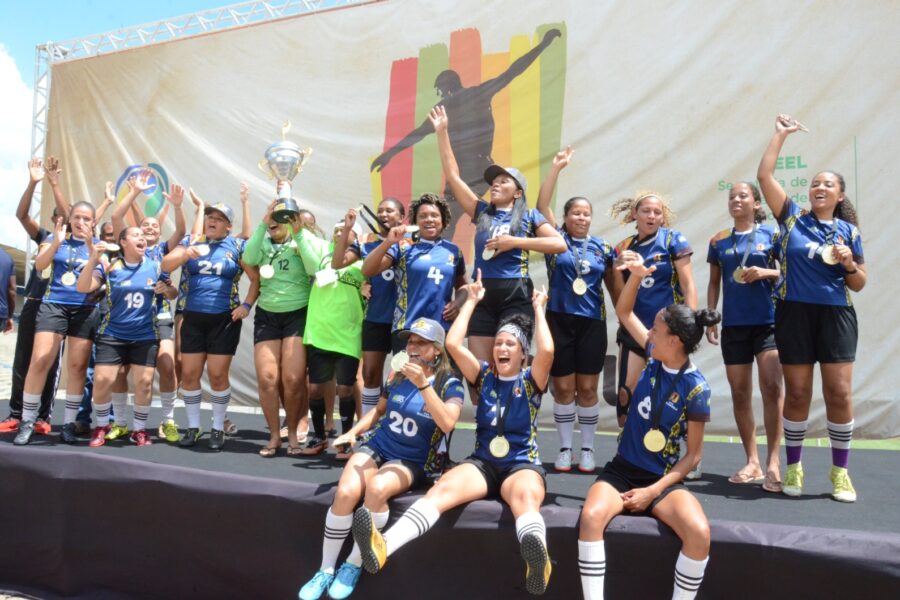 Vão do Moleque e Vazante vencem Copa Quilombola