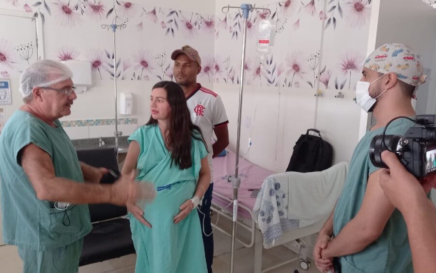 Hemu realiza mais um parto bem-sucedido de gêmeas siamesas
