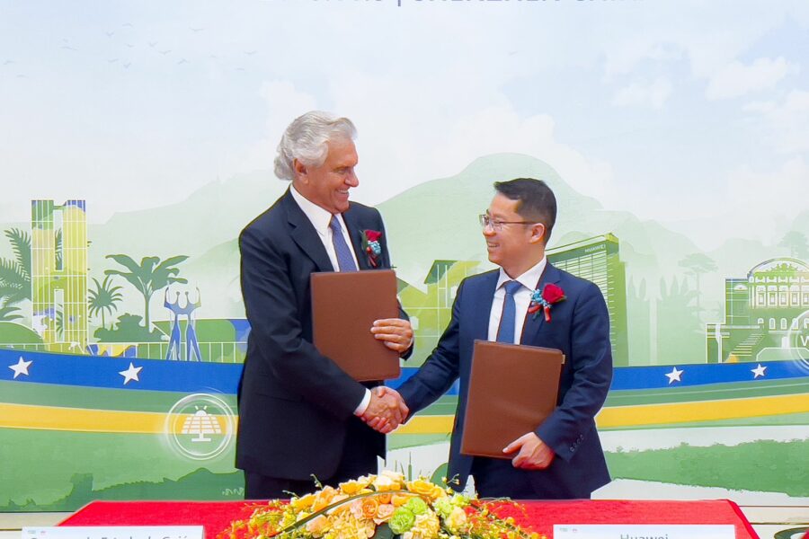 Goiás firma parceria com chinesa Huawei para novas tecnologias no serviço público