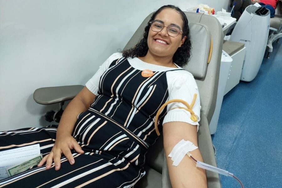 Hugo recebe unidade móvel de doação de sangue