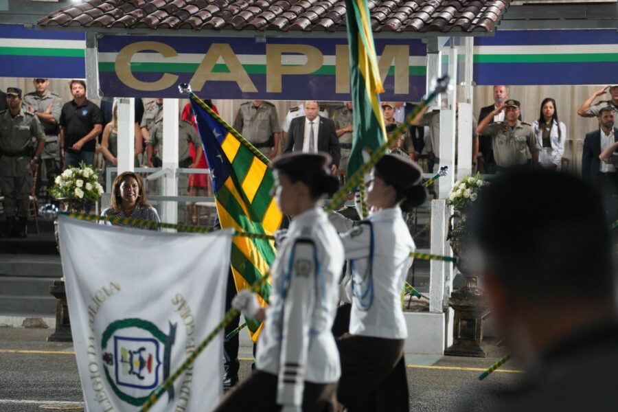 Gracinha Caiado anuncia Bolsa Uniforme para alunos dos CEPMGs