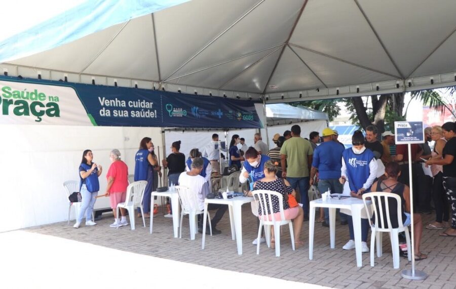 Saúde na Praça tem recorde de público com mais de 350 atendimentos