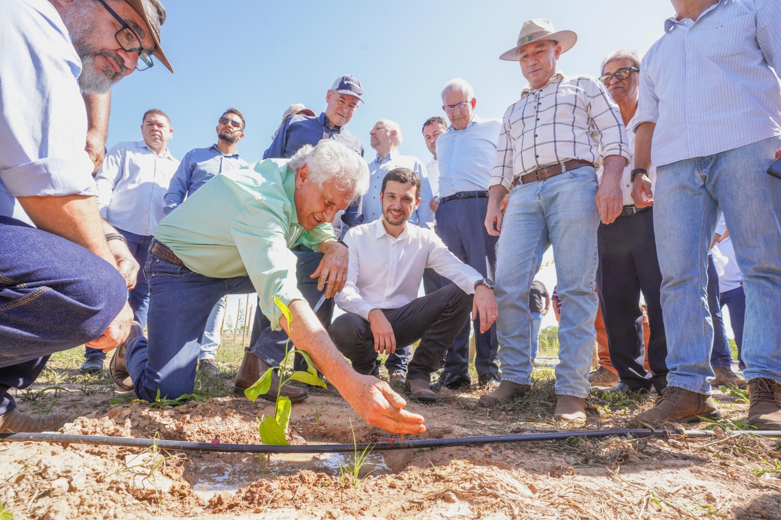 Caiado lança projeto de Fruticultura Irrigada do Vão do Paranã