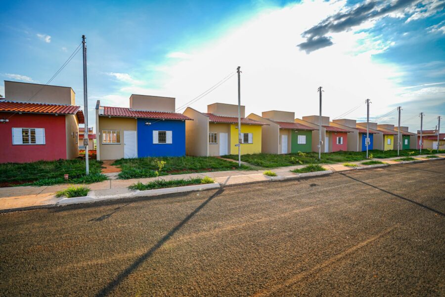 Ivolândia e Campo Limpo são beneficiadas com casas a custo zero