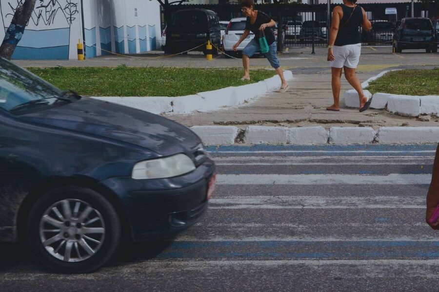 Número de multas por desrespeito ao pedestre cresce mais de 300% em Goiânia