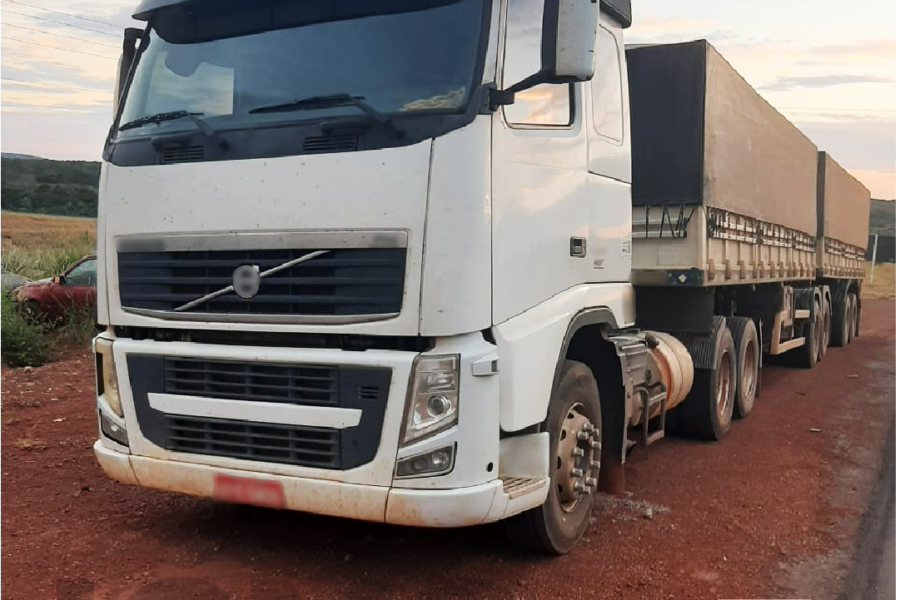 Infotrânsito identifica transporte irregular de 50 toneladas de feijão em Anápolis