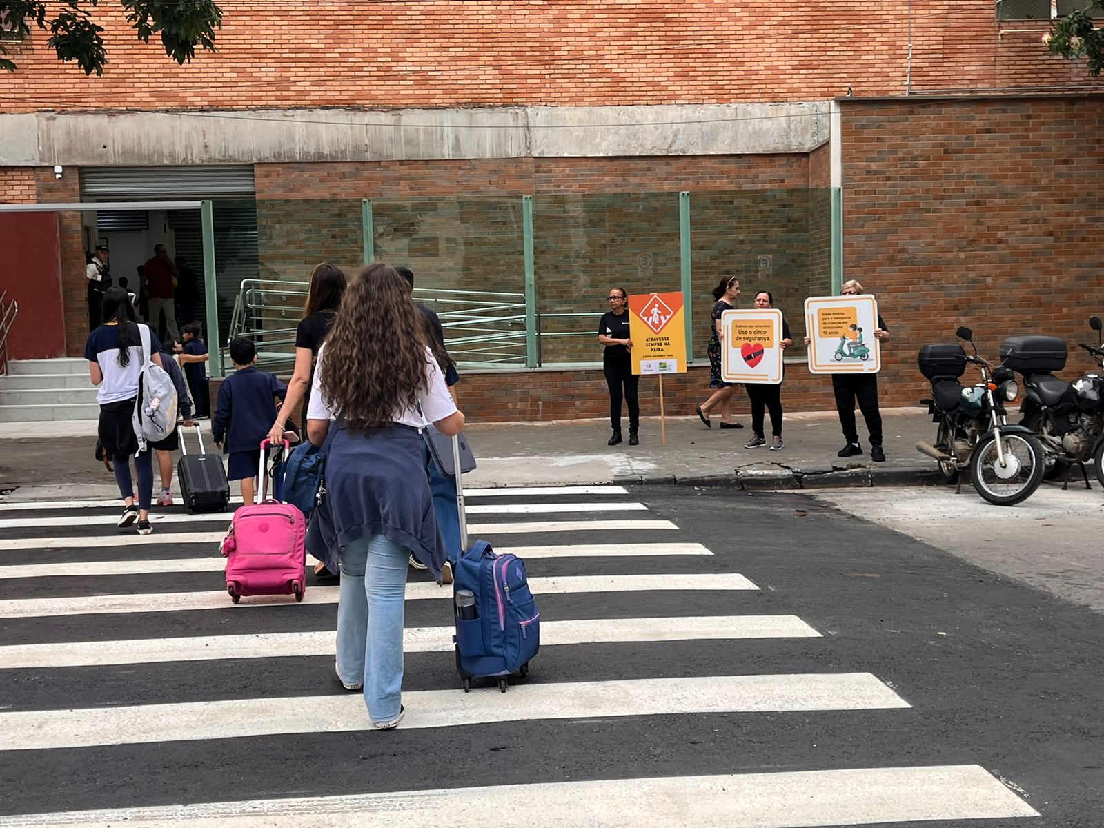 No 1º dia de volta às aulas: camapanha do Detran alcança mais de 800 pessoas