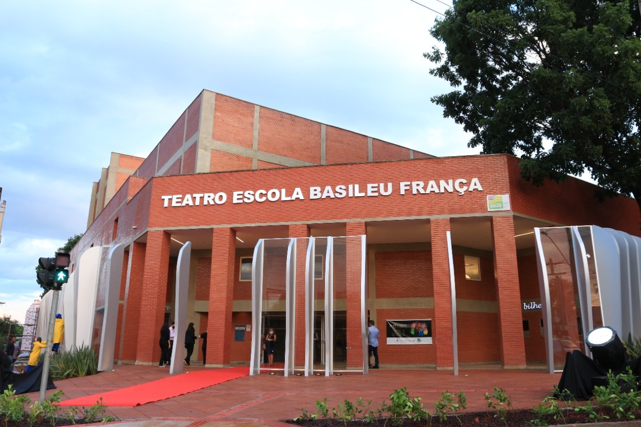 Basileu França abre processo seletivo para cursos de música infantojuvenil