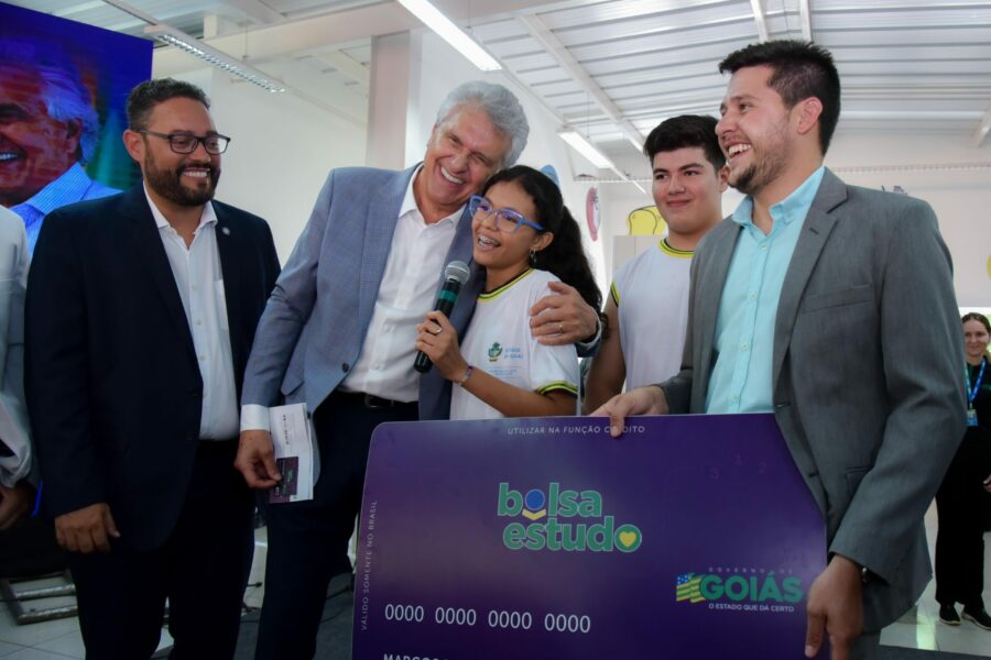 Governo amplia Bolsa Estudo para alunos do 9º ano
