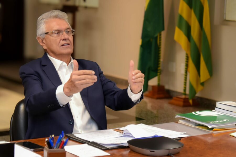 Caiado lidera debate sobre fim das “saidinhas” de presos