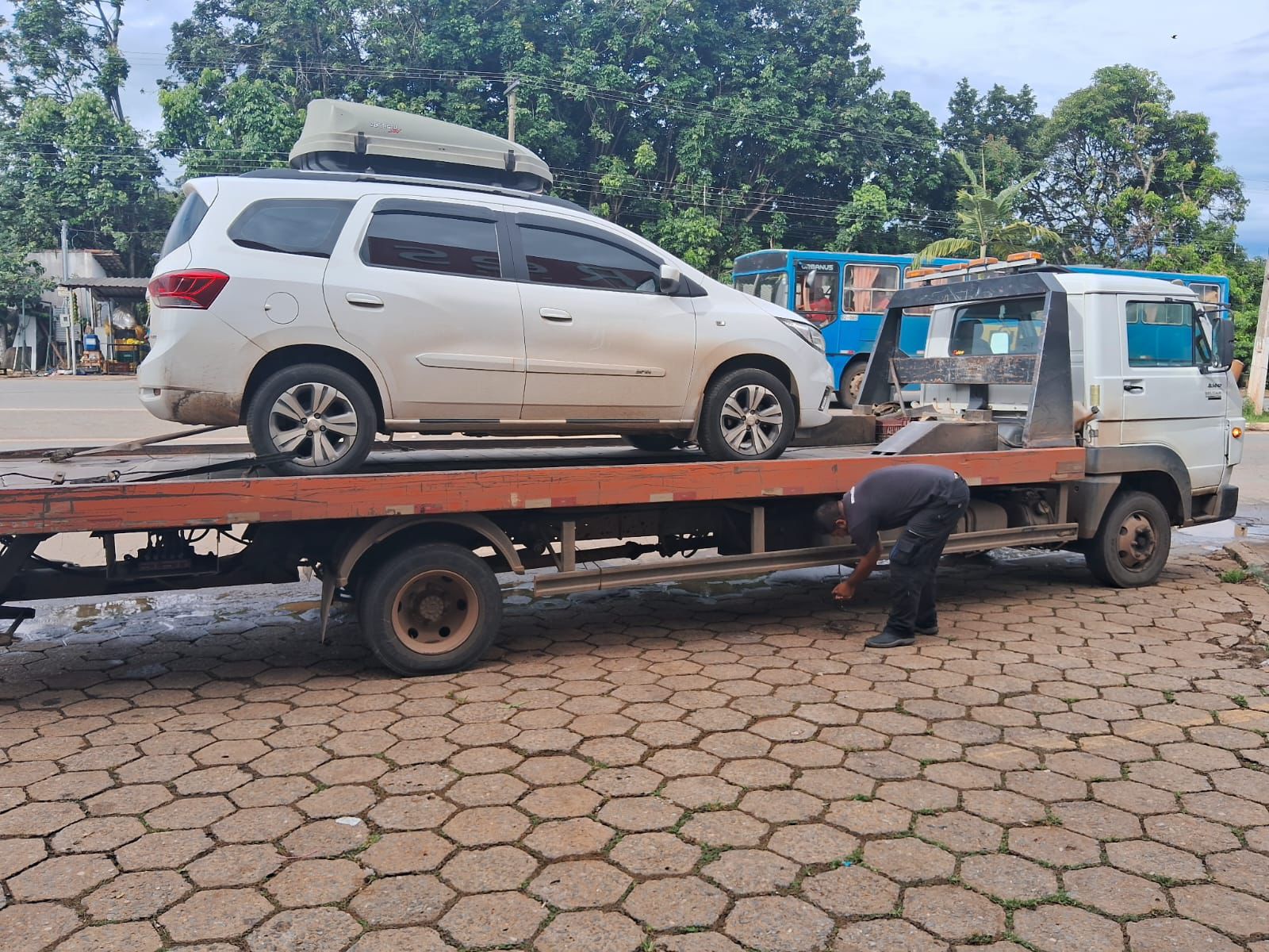 Fiscalização da AGR inibe transporte irregular de passageiros no feriado