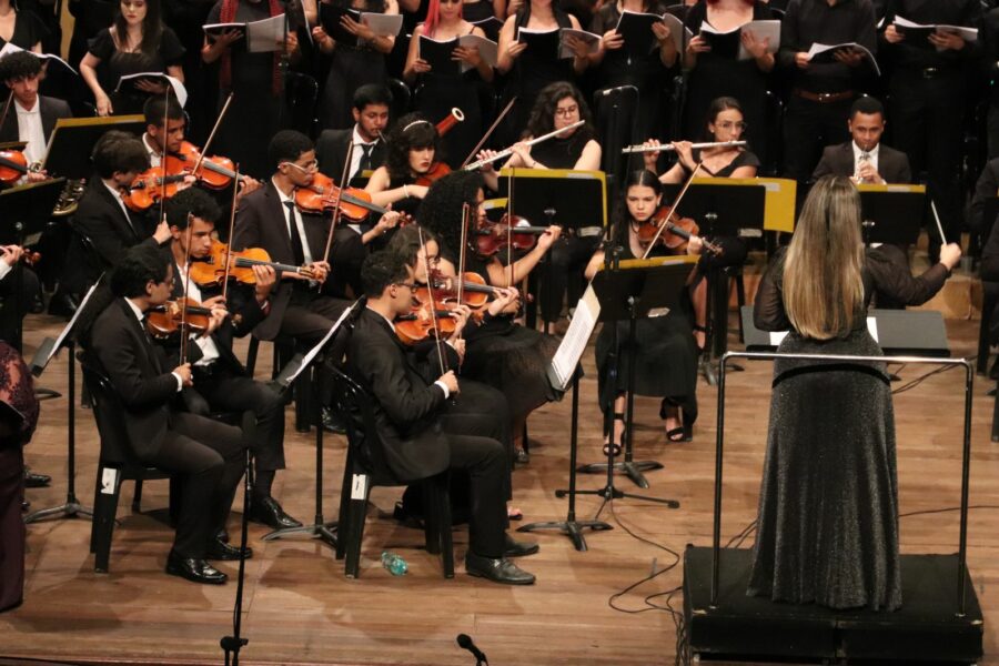 Teatro Goiânia recebe concerto em homenagem às mulheres neste domingo