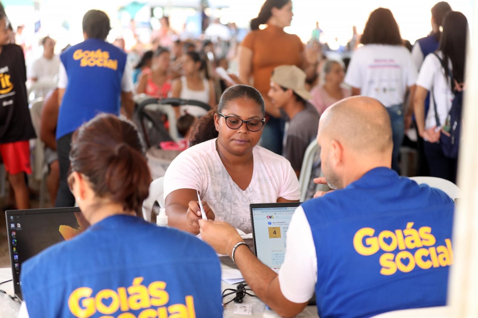 Renda cresce e Goiás tem menor taxa de pobreza da história