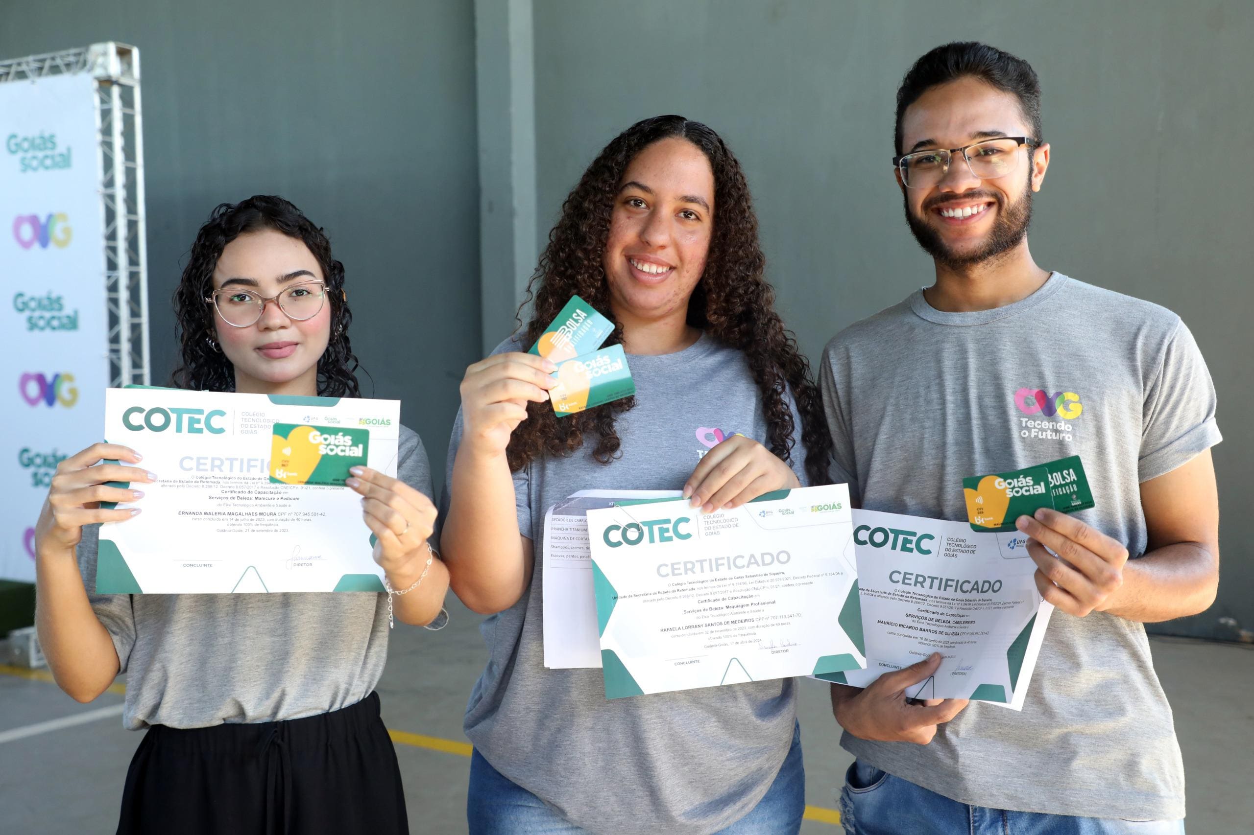 Crédito Social: jovens recebem Crédito Social e Bolsa Qualificação