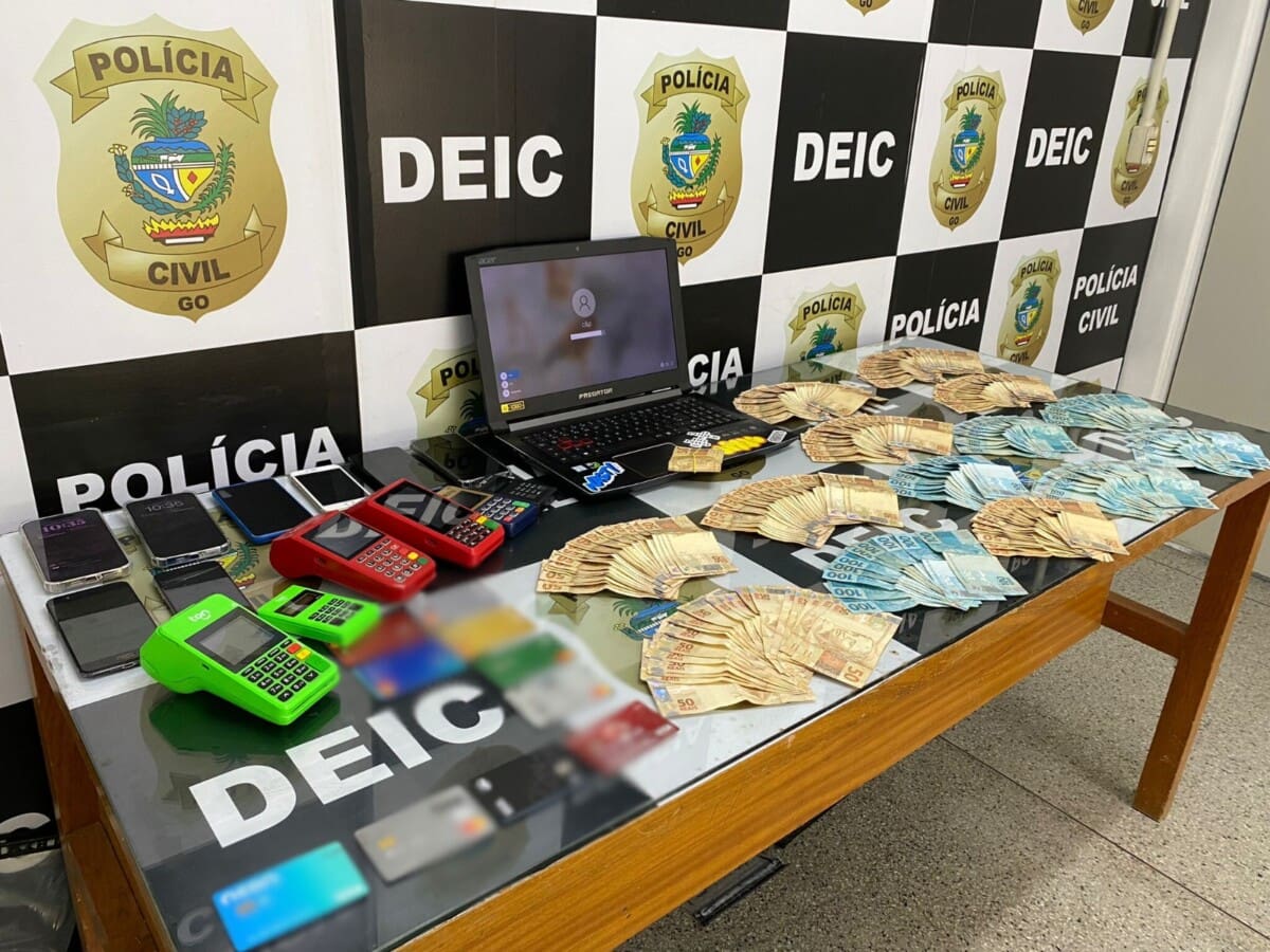 Polícia prende três por tentativa de fraude bancária