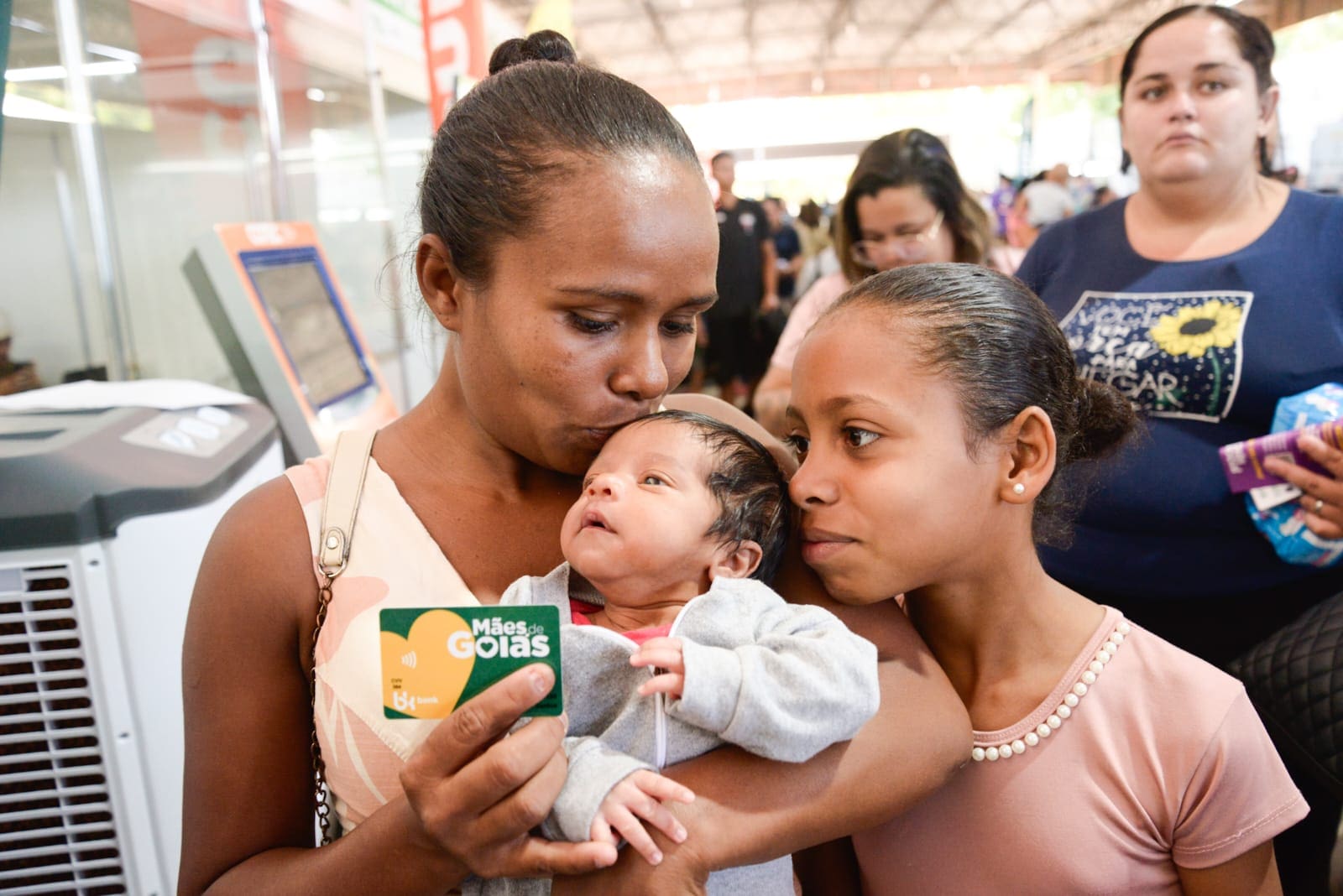 Goiás Social entrega mais de 2 mil benefícios nesta semana