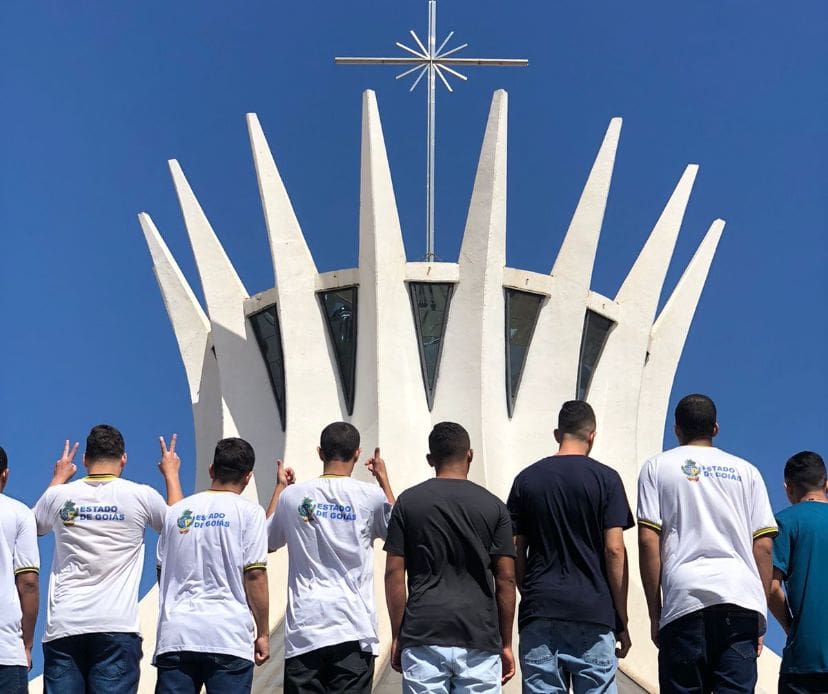 Jovens do Socioeducativo realizam visita cultural em Brasília