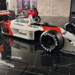 Autódromo recebe réplica da McLaren que imortalizou Ayrton Senna