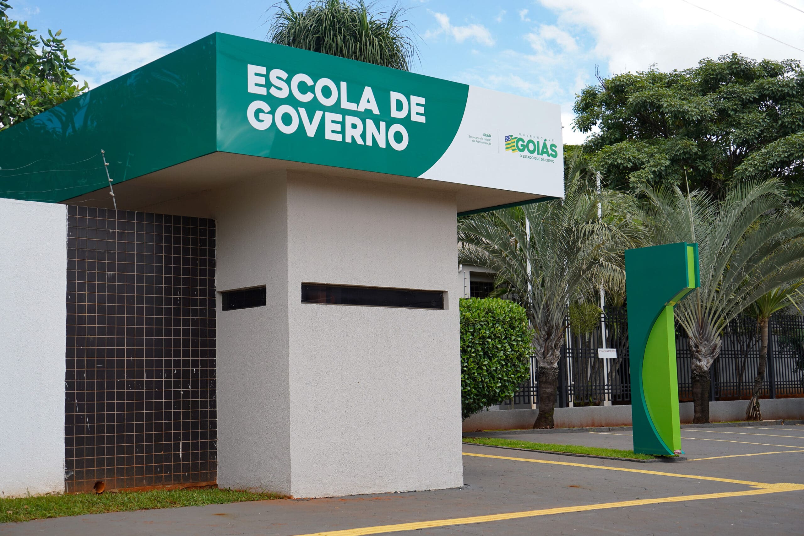 Escola de Governo abre processo seletivo para instrutores internos