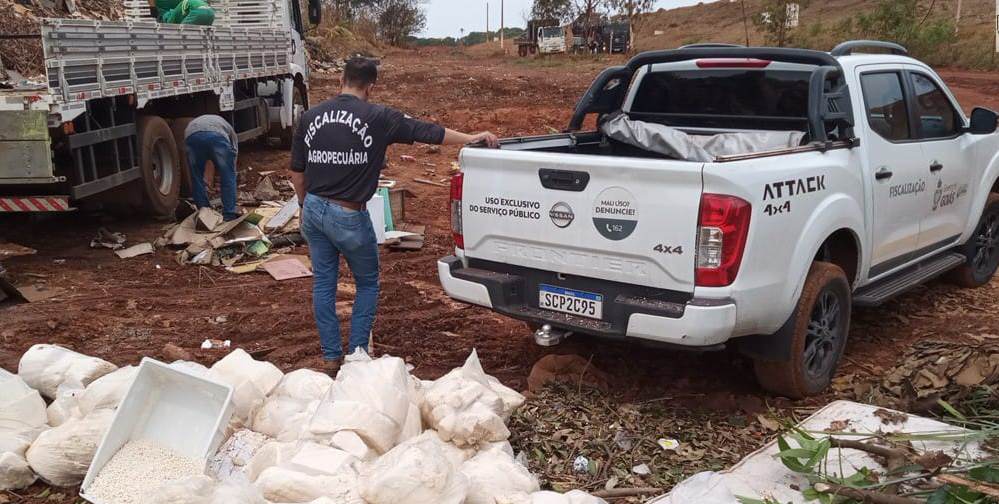 Agrodefesa apreende 880 kg de queijo ralado impróprio para consumo