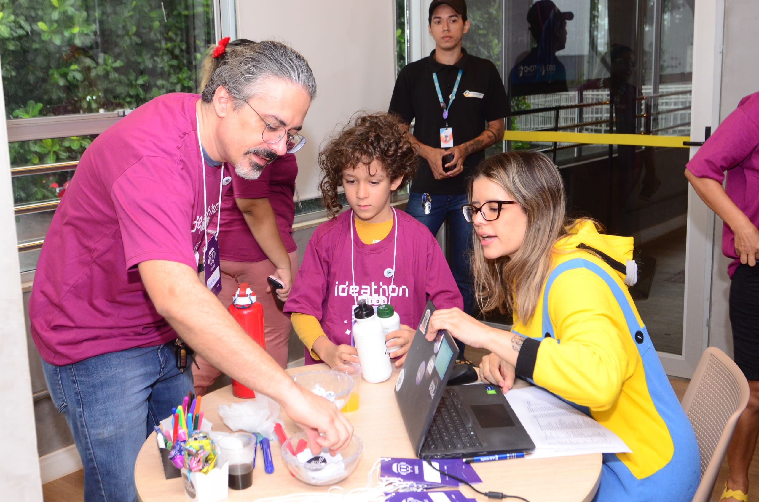 Hub Goiás estimula acesso de crianças e jovens ao universo da inovação