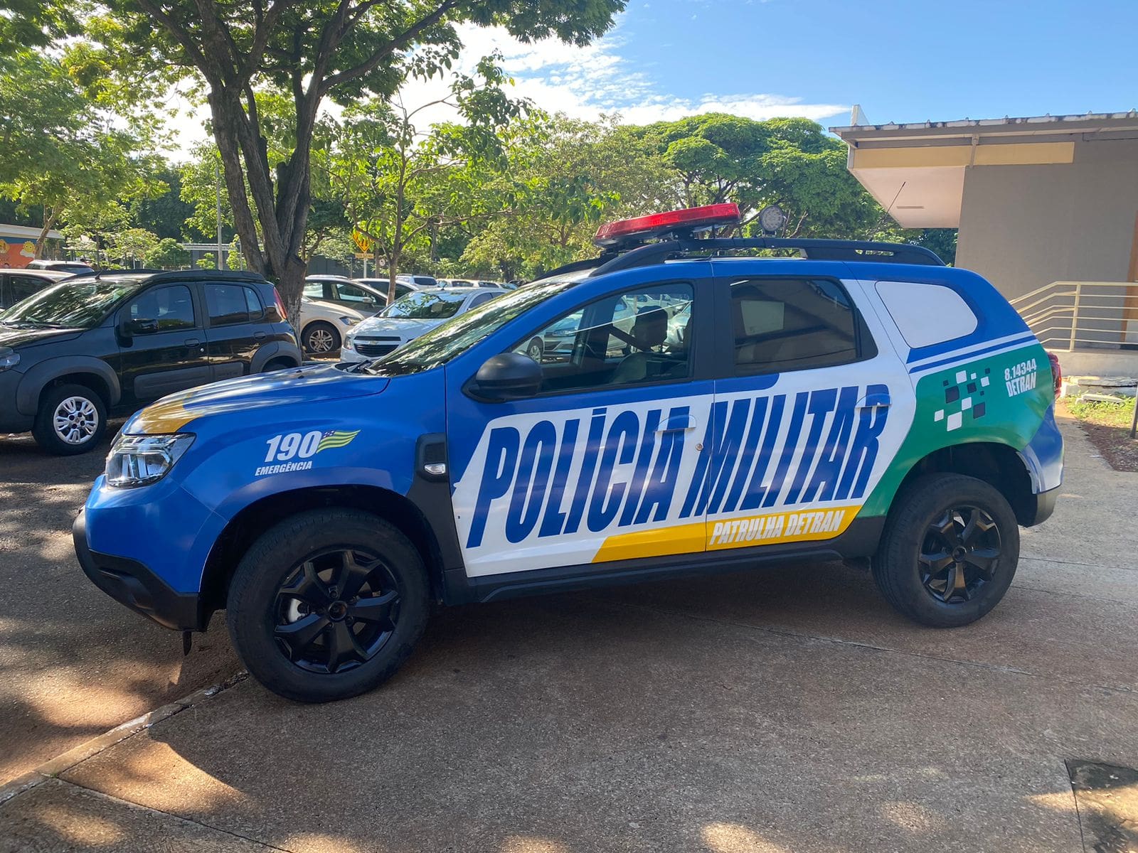 Polícia Militar entrega viatura para programa Patrulha Detran