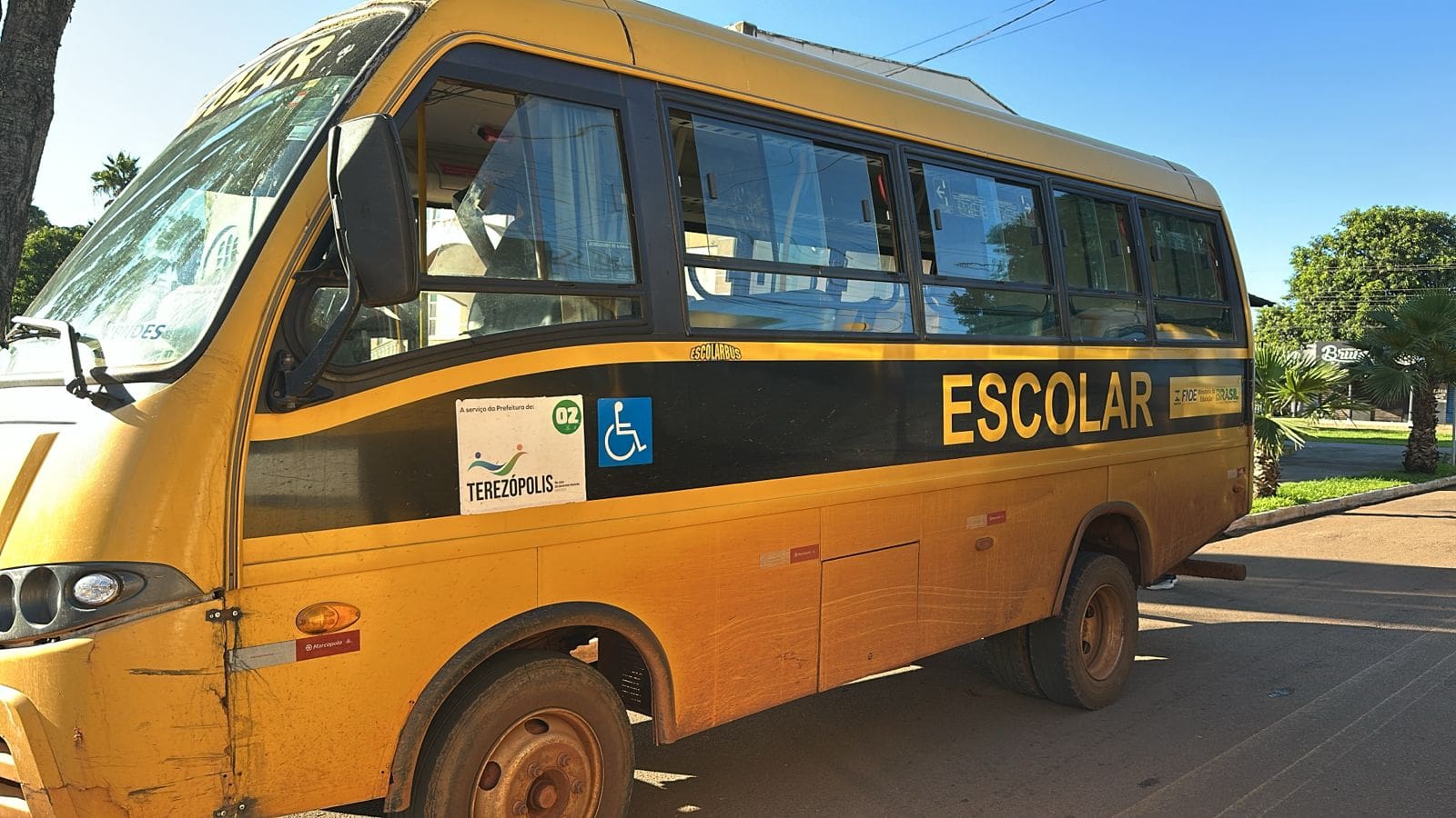 Detran apreende veículos do transporte escolar