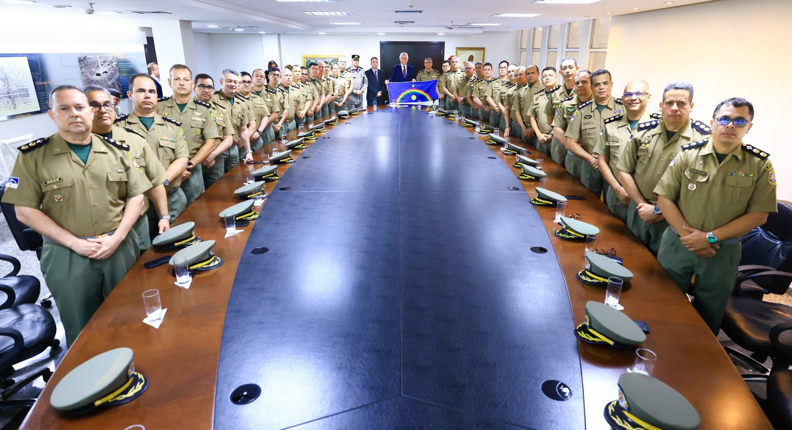 Militares de Pernambuco conhecem trabalho das forças goianas de segurança