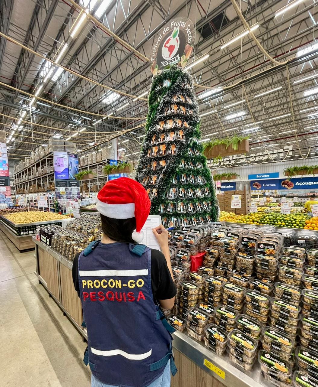 Procon encontra variação de até 550% em itens da ceia de Natal