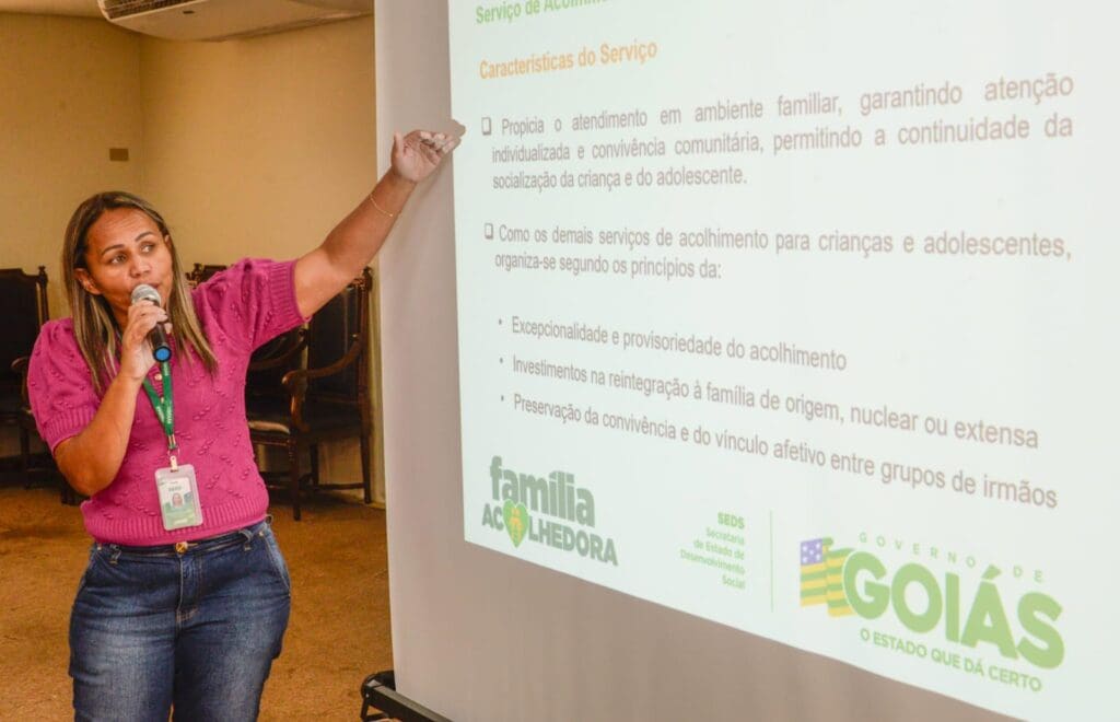 Seds planejar ações do programa Família Acolhedora com municípios