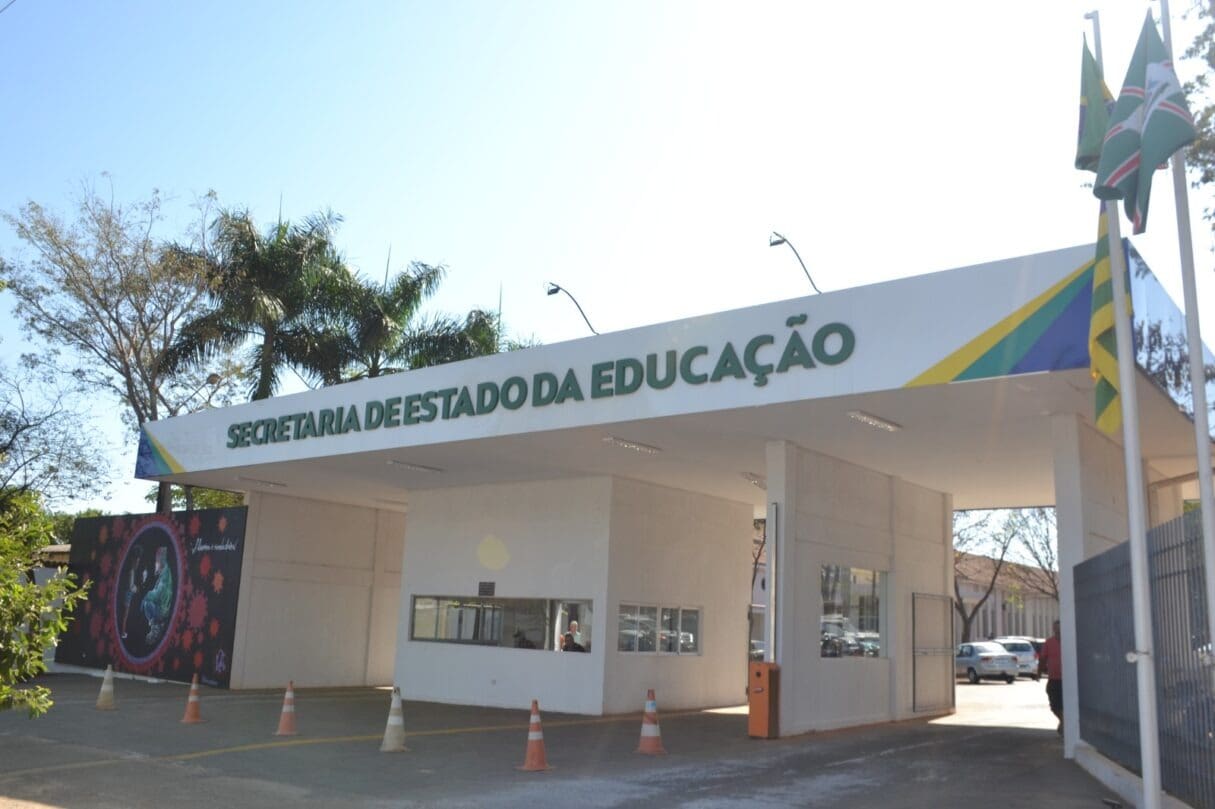 Inauguração de colégio Padrão Século XXI, em Alexânia, marca a volta às aulas