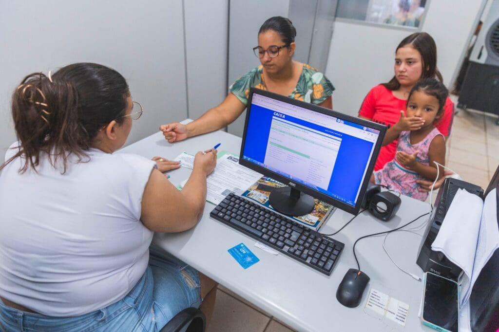 Seds abre processo seletivo para psicólogos e assistentes sociais