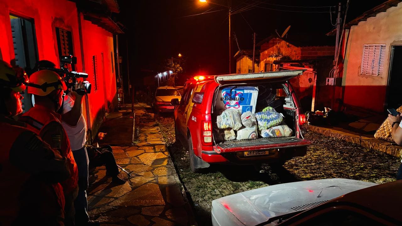 Goiás Alerta e Solidário socorre vítimas de enchente em Pirenópolis