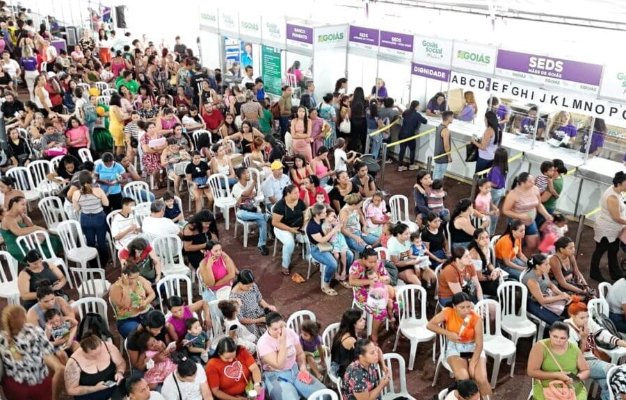 Goiás Social Mulher oferece mais de 40 serviços na Praça Cívica, até sexta