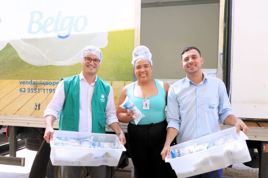 PAA Leite entrega 2 mil litros em Goiânia