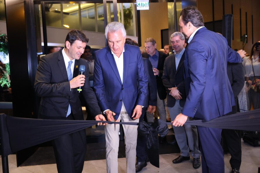 Governador participa da inauguração do Espaço XP em Goiânia