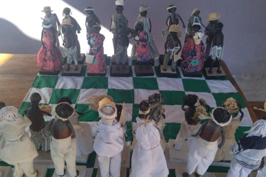 Professores criam Xadrez Quilombola e ganham premiação nacional