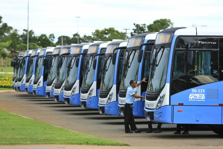“Vamos renovar 100% da frota do transporte coletivo até 2026”, afirma Daniel Vilela