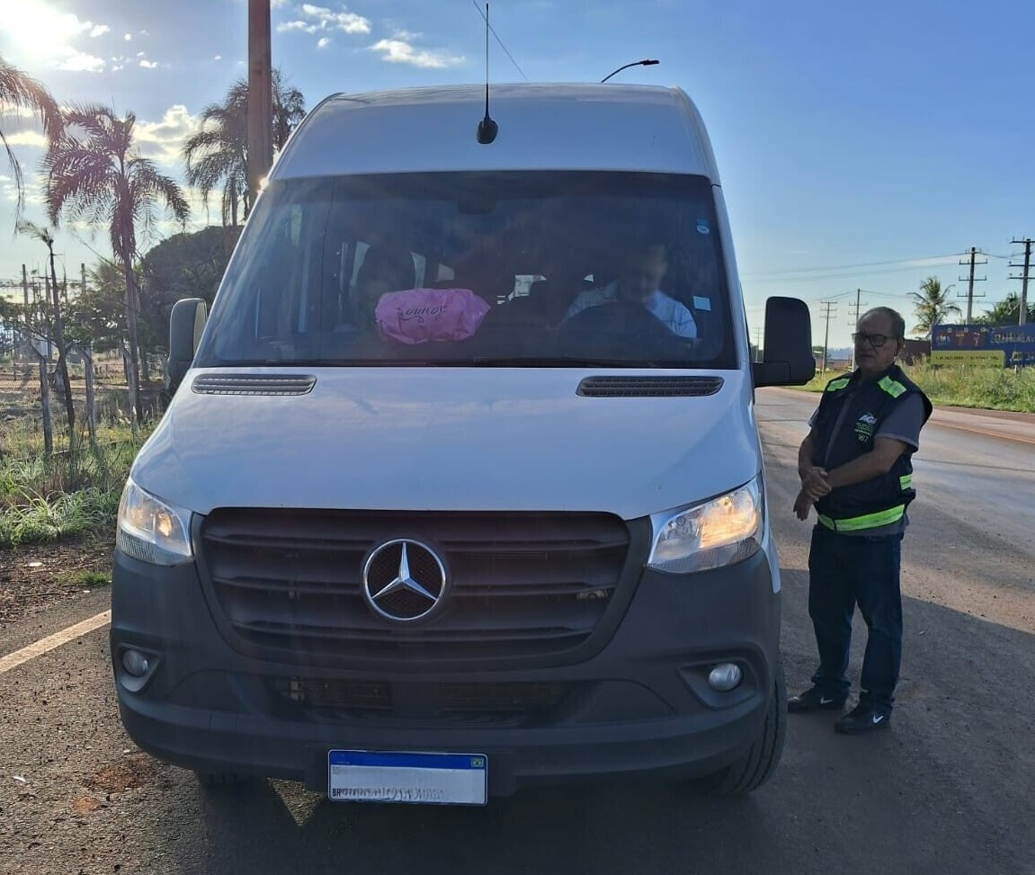 AGR orienta municípios a regularizar frotas para transporte de passageiros